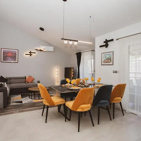 Luxury House Lucija Villa