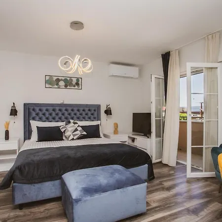 Luxury House Lucija Villa